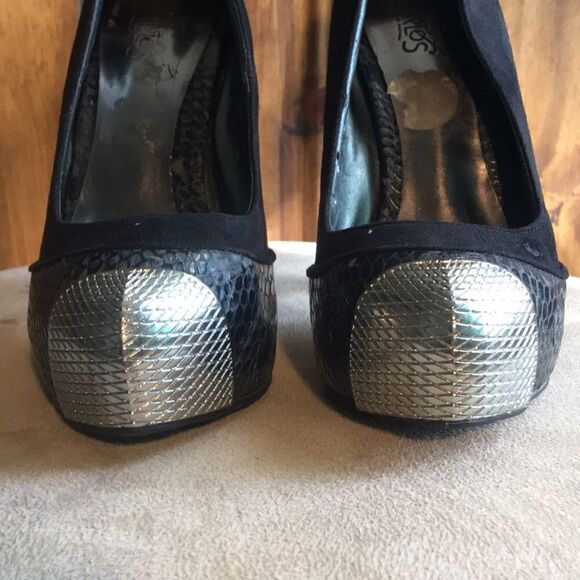 Ladies Carlos by Carlos Santana Pumps - Picture 6 of 11